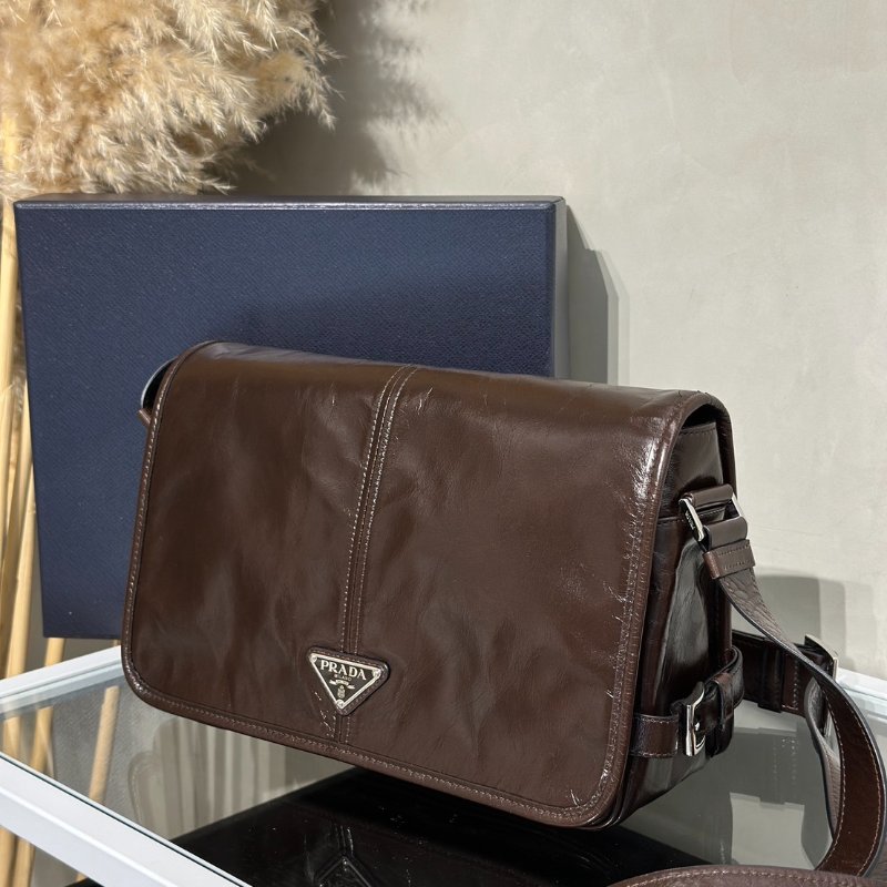 PRADA 小牛皮郵差包 - 深棕-3