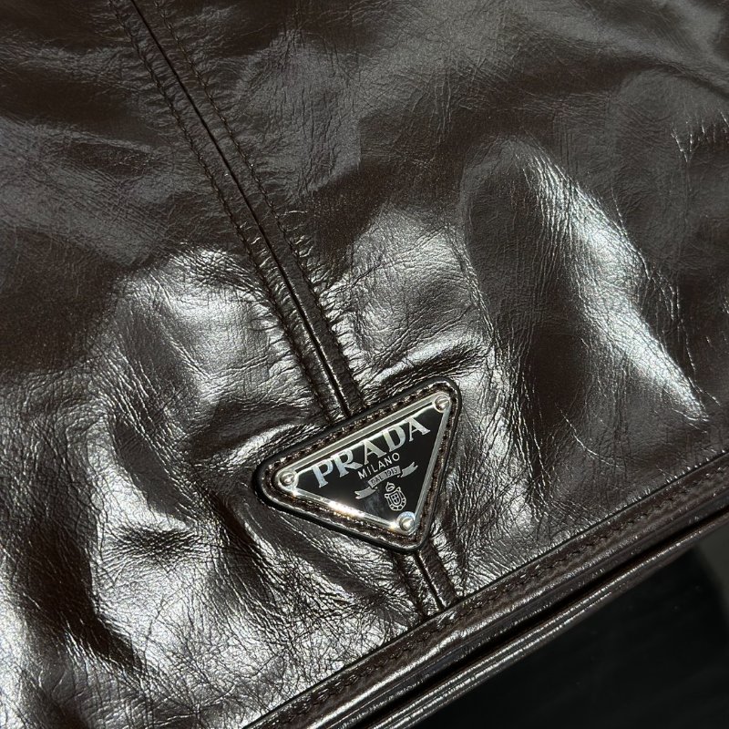 PRADA 小牛皮郵差包 - 深棕-8