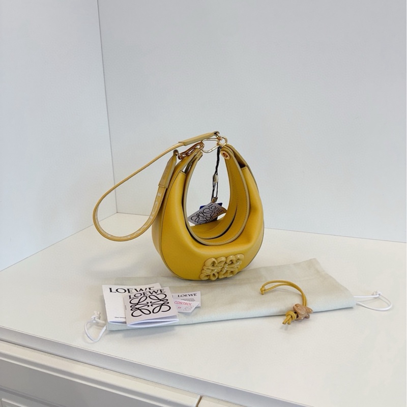 【未使用🆕】Loewe 限量藝術家合作款🌙黃釉色Luna月牙包-3