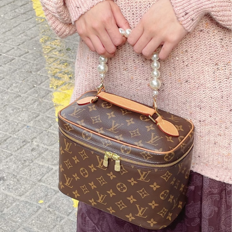 ✨Lv nice bb化妝包 可搭配自己喜歡的鏈條 99新 晶片款🤍-2