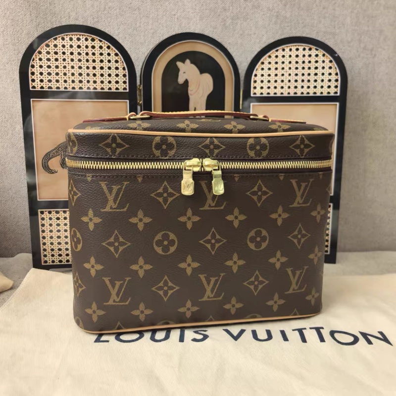 ✨Lv nice bb化妝包 可搭配自己喜歡的鏈條 99新 晶片款🤍-3