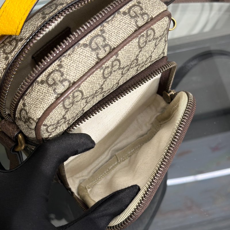 GUCCI Neo vintage supreme老花斜背包-6