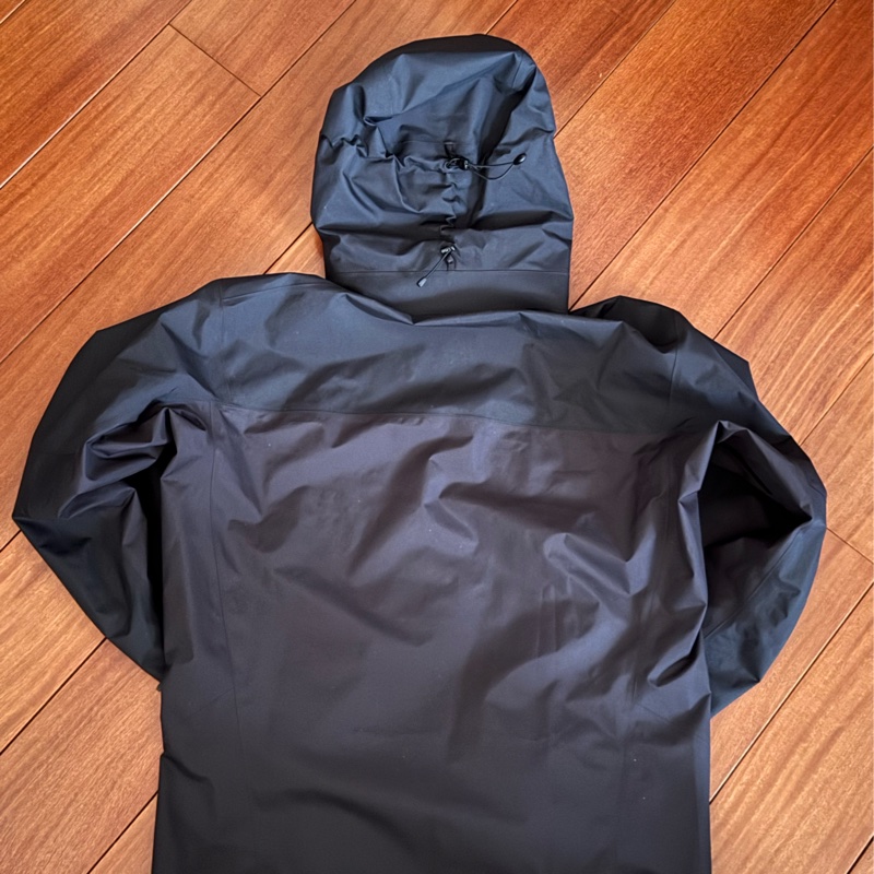 Arc'teryx 始祖鳥 Beta AR 男款 Gore Tex Pro 防水外套 黑色/L-3