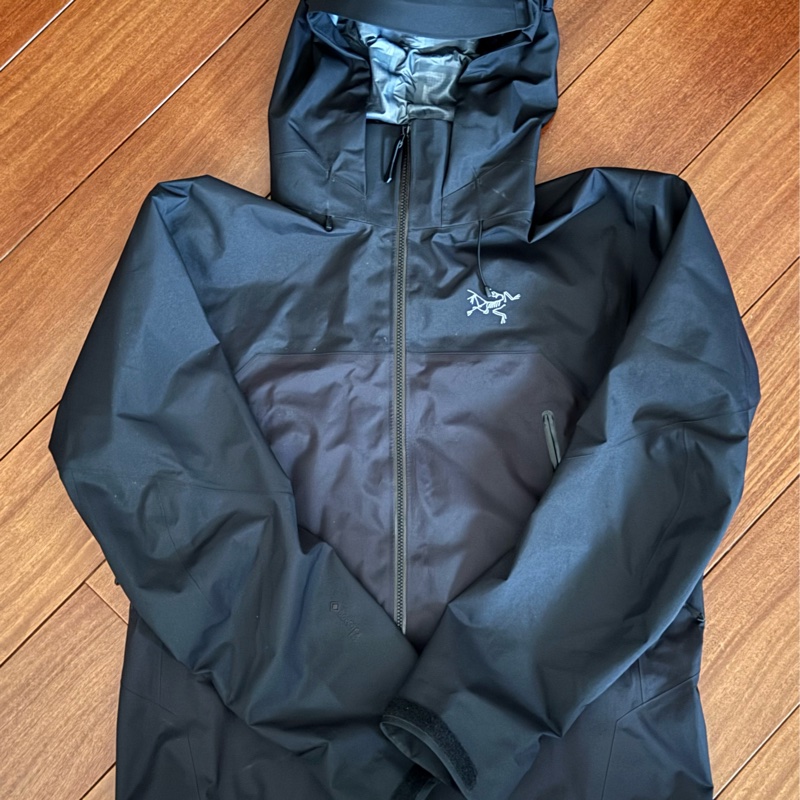 Arc'teryx 始祖鳥 Beta AR 男款 Gore Tex Pro 防水外套 黑色/L-7