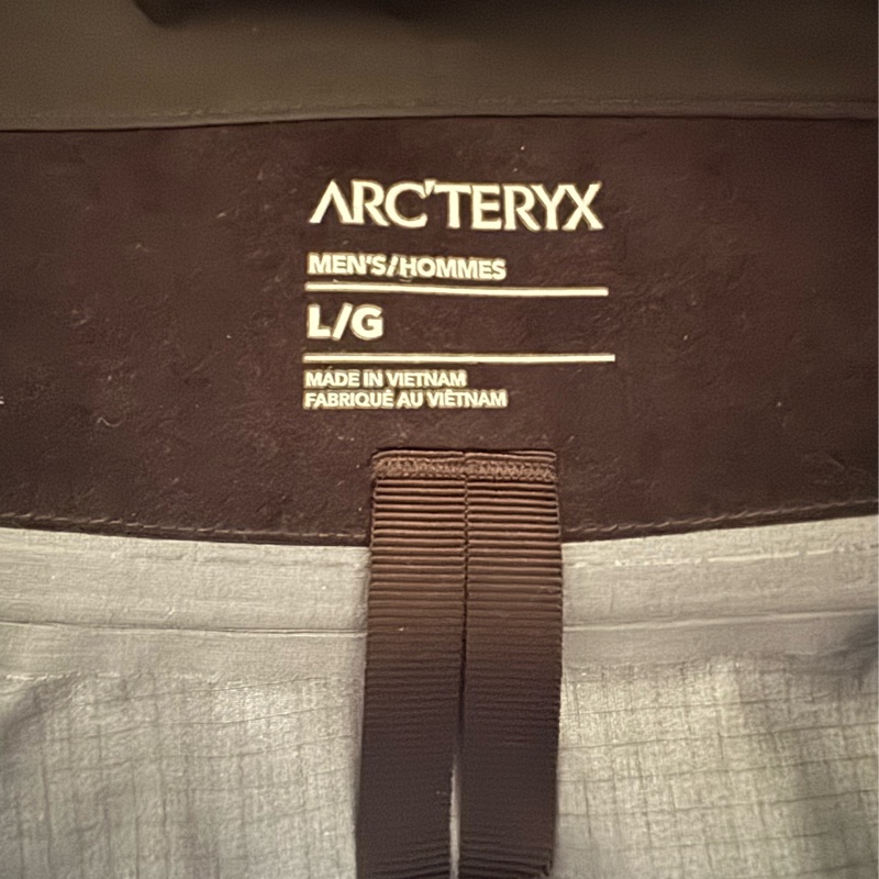 Arc'teryx 始祖鳥 Beta AR 男款 Gore Tex Pro 防水外套 黑色/L-9