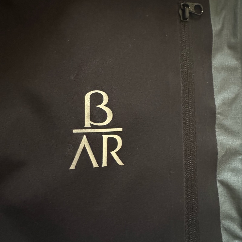 Arc'teryx 始祖鳥 Beta AR 男款 Gore Tex Pro 防水外套 黑色/L-10