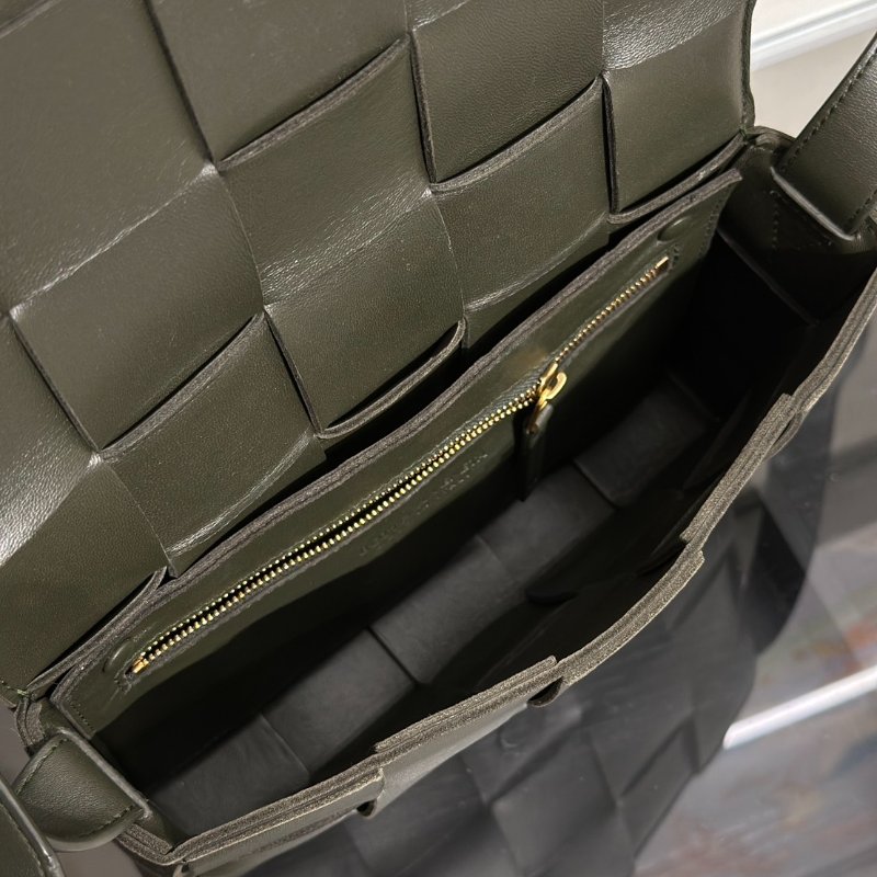 BOTTEGA VENETA Cassette經典編織包 - 灰綠-6