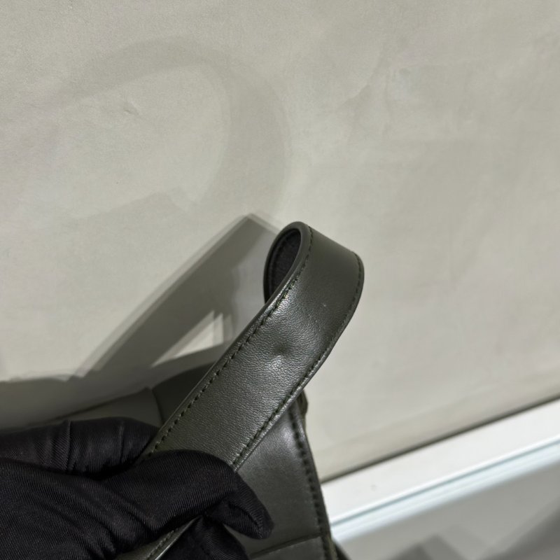 BOTTEGA VENETA Cassette經典編織包 - 灰綠-10