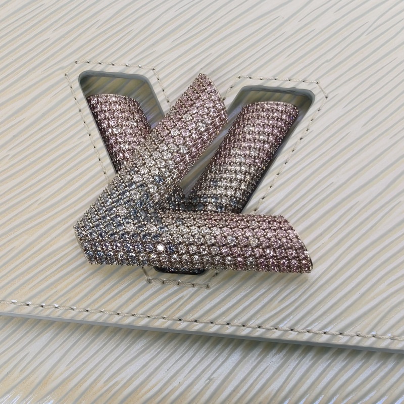 LOUIS VUITTON TWIST小號19EPI水波紋牛皮彩鑽扣晶片炫彩鑽扣-4