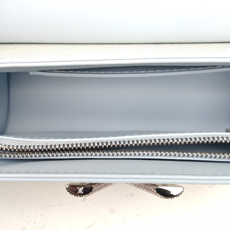 LOUIS VUITTON TWIST小號19EPI水波紋牛皮彩鑽扣晶片炫彩鑽扣-5