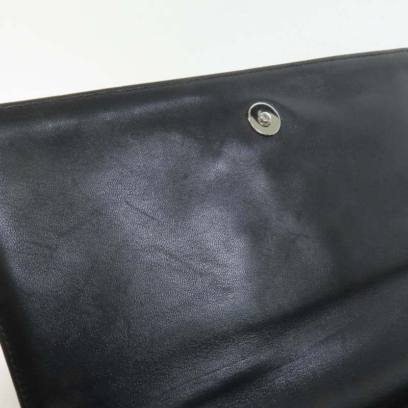 CHANEL 漆皮皮革Lipstick Flap Bag銀扣肩背袋-16