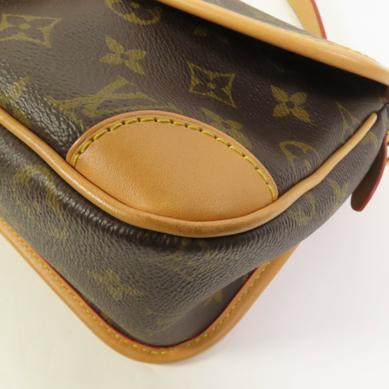 LOUIS VUITTON Monogram Diane金扣手挽肩背兩用袋-15
