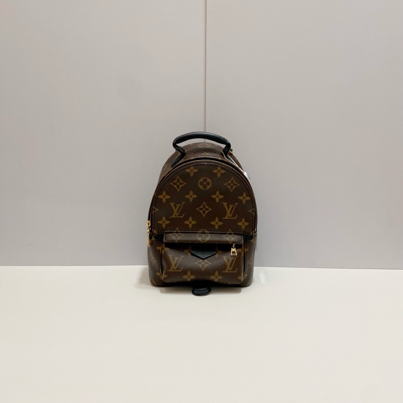 99新Lv路易威登 mini雙肩包 經典老花mini小書包 新款 芯片款 尺寸:17x22x10cm 附件:塵袋-0