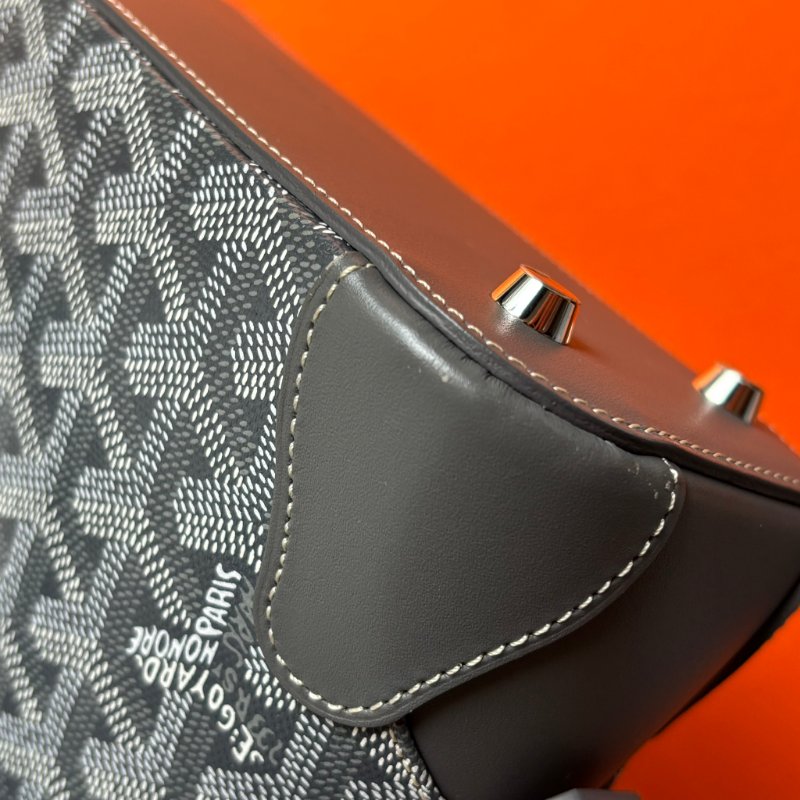 ::GOYARD:: Vendome MINI 灰色老花圖騰帆布手提/斜背貝殼包-9