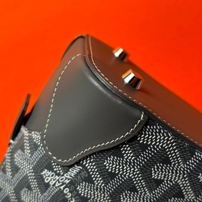 ::GOYARD:: Vendome MINI 灰色老花圖騰帆布手提/斜背貝殼包-10