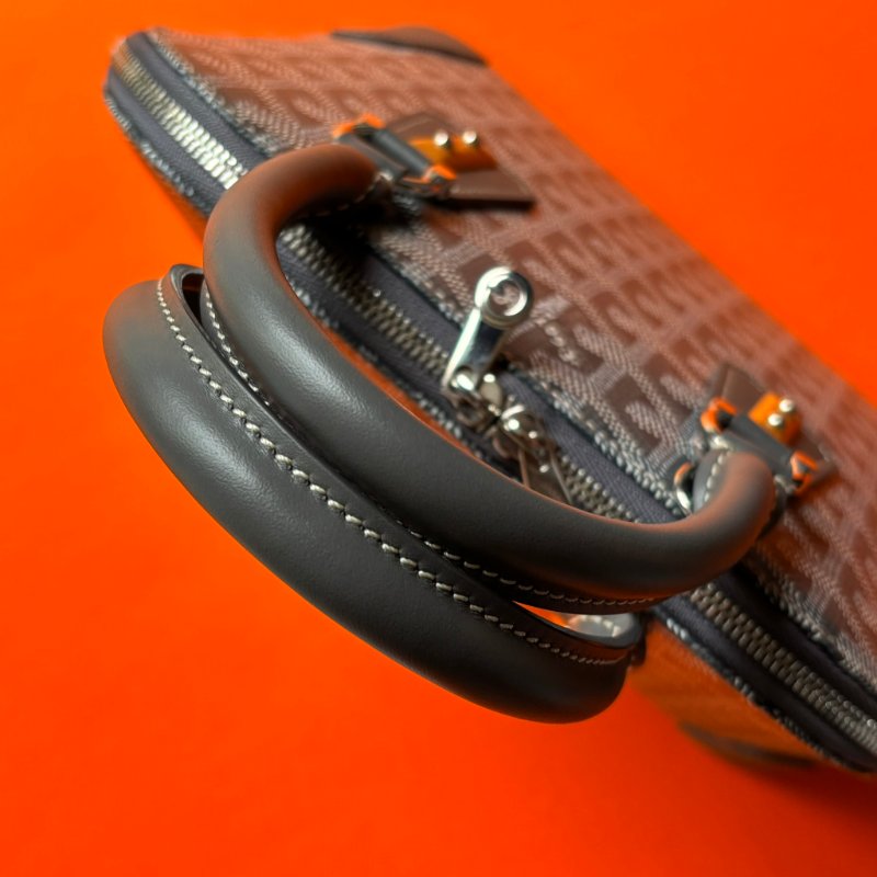 ::GOYARD:: Vendome MINI 灰色老花圖騰帆布手提/斜背貝殼包-14