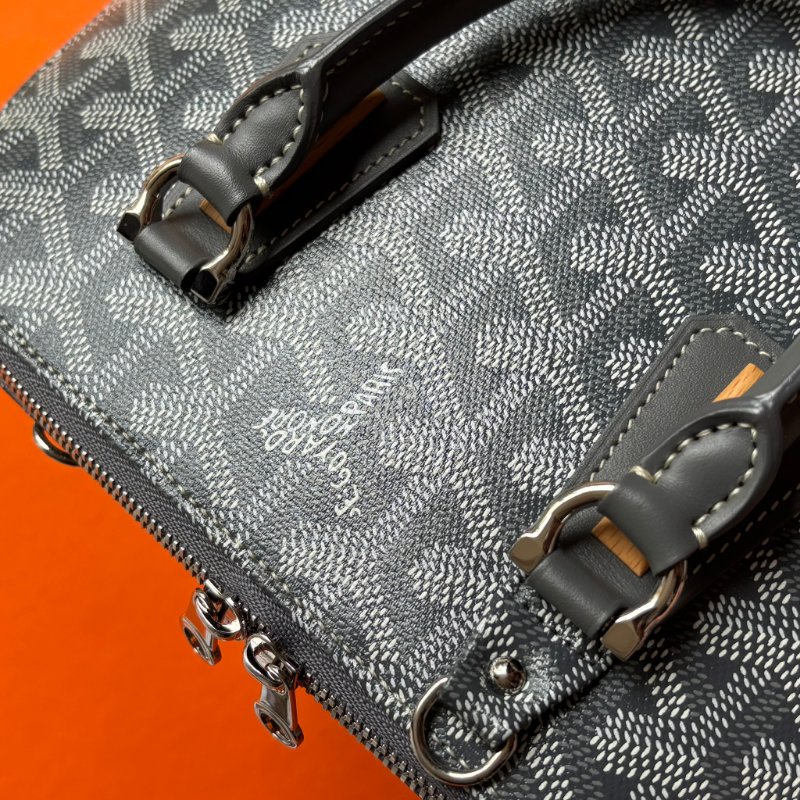 ::GOYARD:: Vendome MINI 灰色老花圖騰帆布手提/斜背貝殼包-15