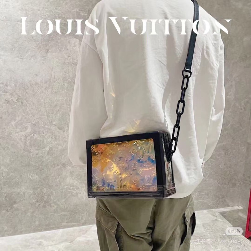 LV秀款鐳射盒子包 幻彩鐳射拼黑 磨砂黑扣 25*18*9.5 98新配件肩帶 塵袋-1