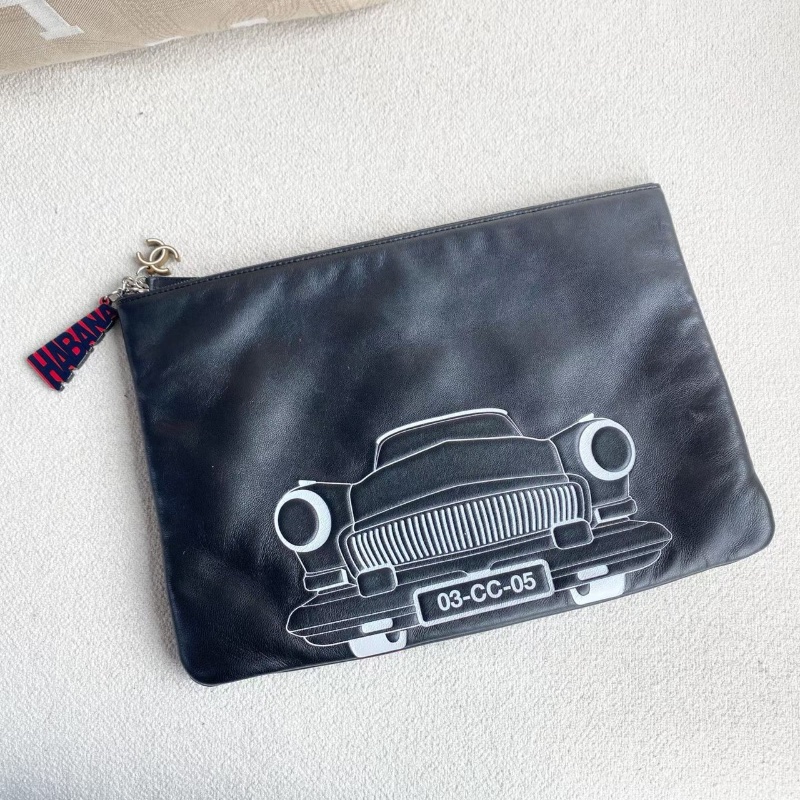 Chanel 汽車手拿包 黑色羊皮 亞克力拉鍊34*23 98新配件塵袋-4