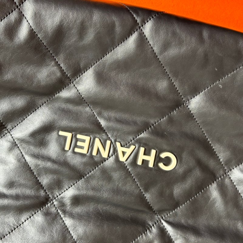 ::CHANEL:: AS3261 黑色白字樣22BAG中款肩背包 金鍊肩背-4