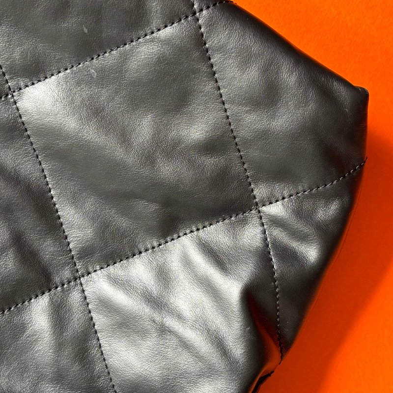 ::CHANEL:: AS3261 黑色白字樣22BAG中款肩背包 金鍊肩背-6