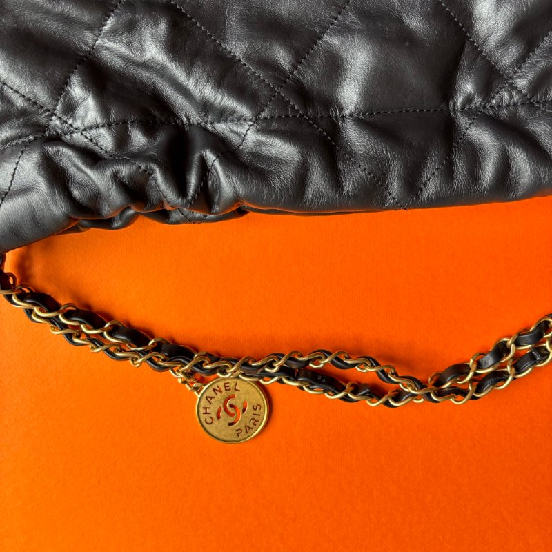 ::CHANEL:: AS3261 黑色白字樣22BAG中款肩背包 金鍊肩背-14