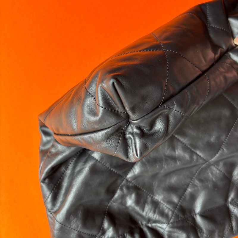 ::CHANEL:: AS3261 黑色白字樣22BAG中款肩背包 金鍊肩背-17