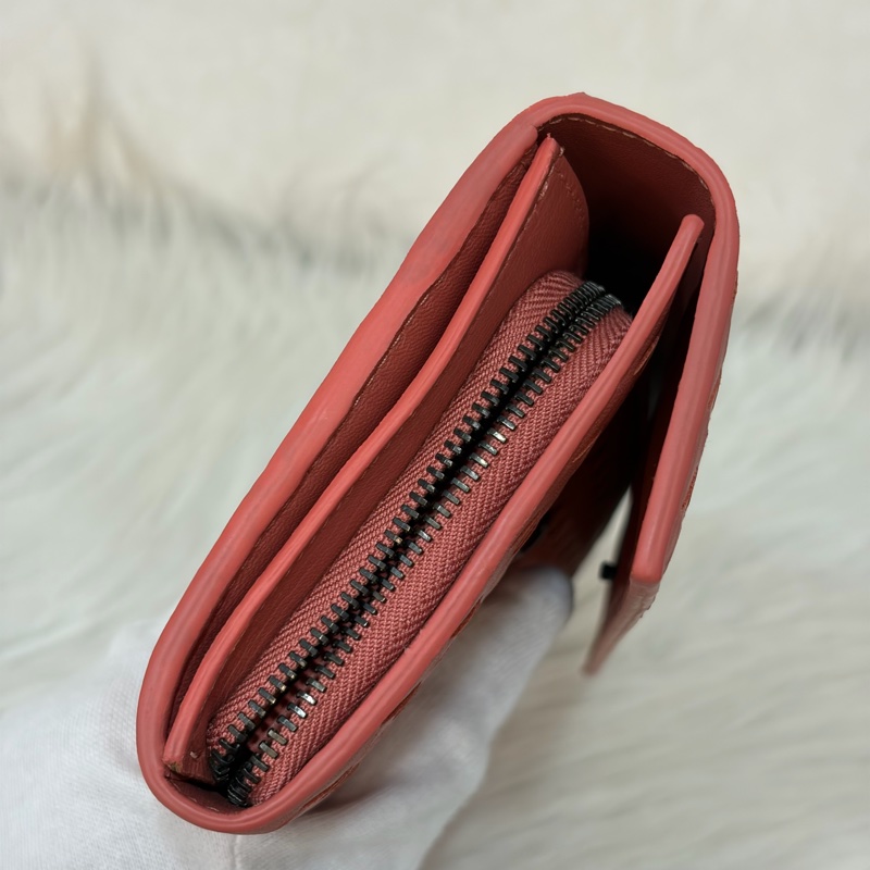 BOTTEGA VENETA BV 粉橘 編織 小羊皮 釦式 發財 長夾-15