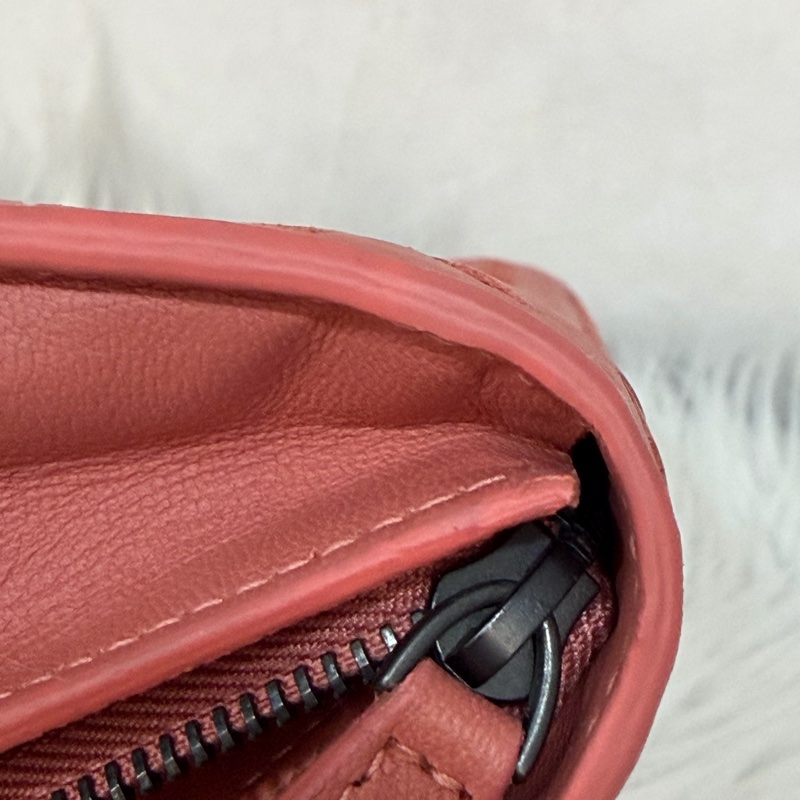 BOTTEGA VENETA BV 粉橘 編織 小羊皮 釦式 發財 長夾-19