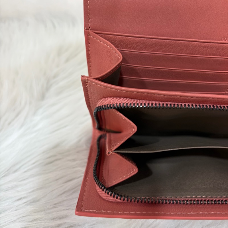 BOTTEGA VENETA BV 粉橘 編織 小羊皮 釦式 發財 長夾-25