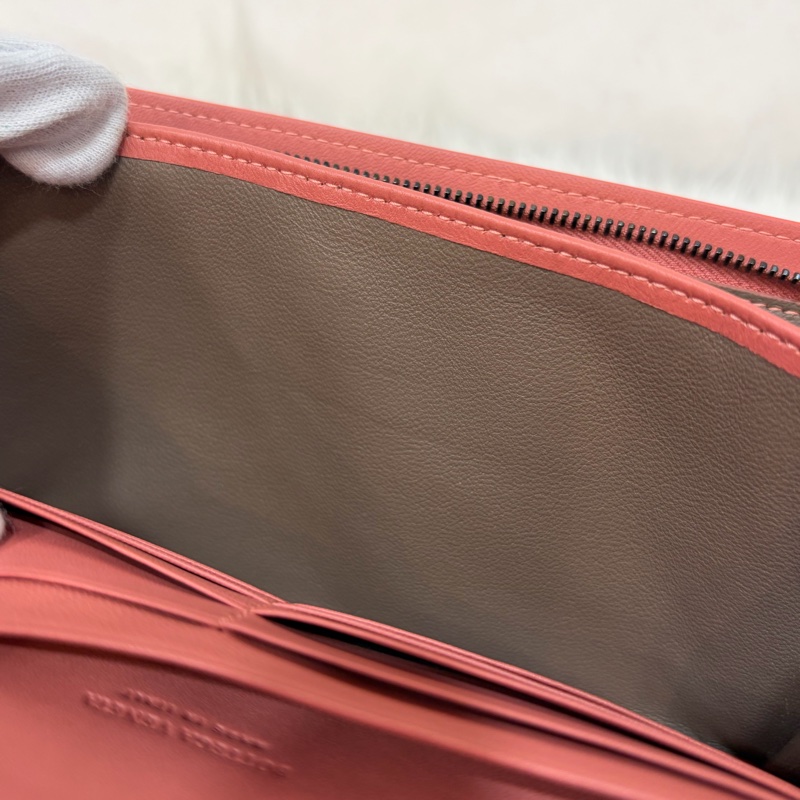 BOTTEGA VENETA BV 粉橘 編織 小羊皮 釦式 發財 長夾-41