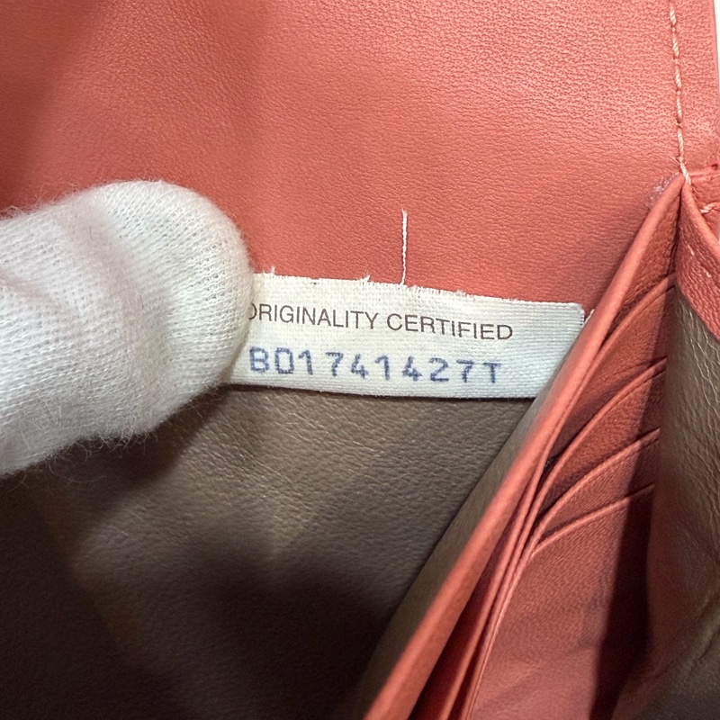 BOTTEGA VENETA BV 粉橘 編織 小羊皮 釦式 發財 長夾-45