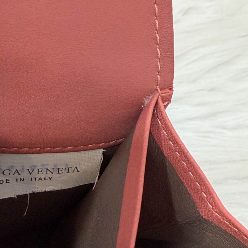 BOTTEGA VENETA BV 粉橘 編織 小羊皮 釦式 發財 長夾-46