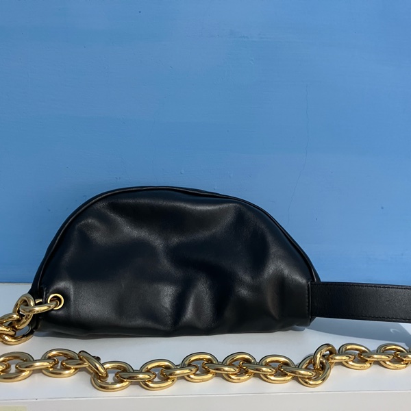 BOTTEGA VENETA 雲朵腰包-6