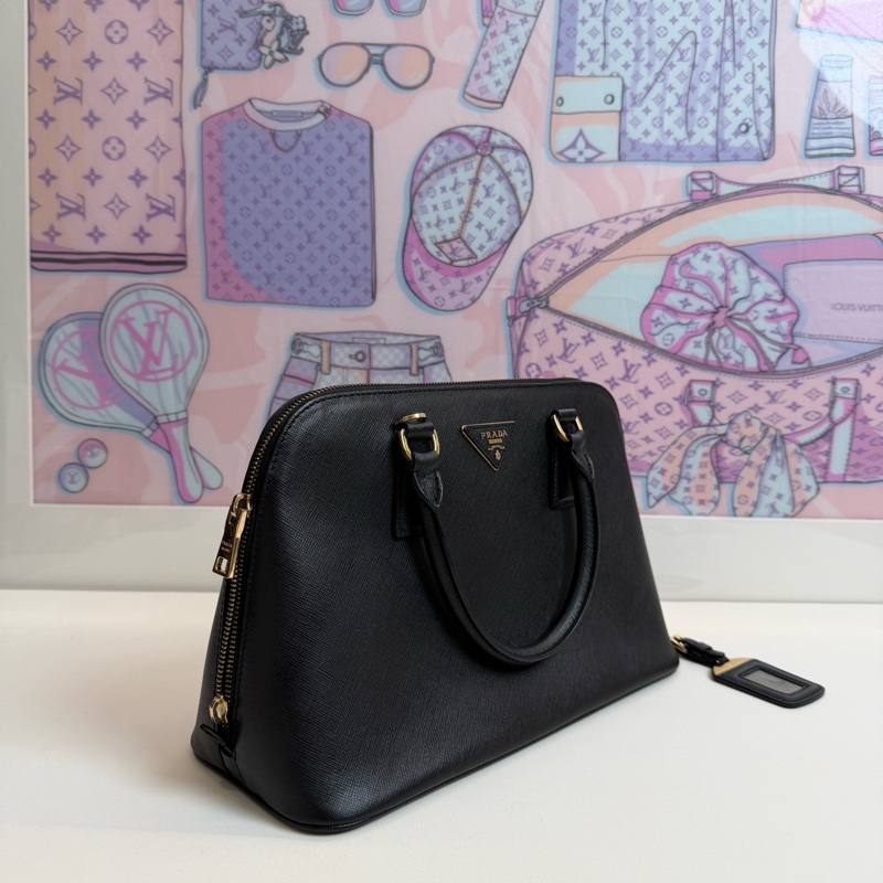 Prada普拉達 黑色貝殼手提包 中號 尺寸 :32*21 無附件-2