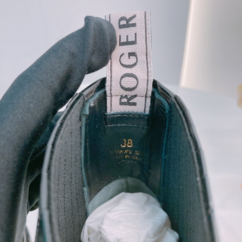 MS0610 Roger Vivier 羅傑 維維亞  皮革 切爾西靴 踝靴 黑色 金扣 Chelsea Viv' Ankle Boot Size 38 Patent Calfskin Black x GHW-13