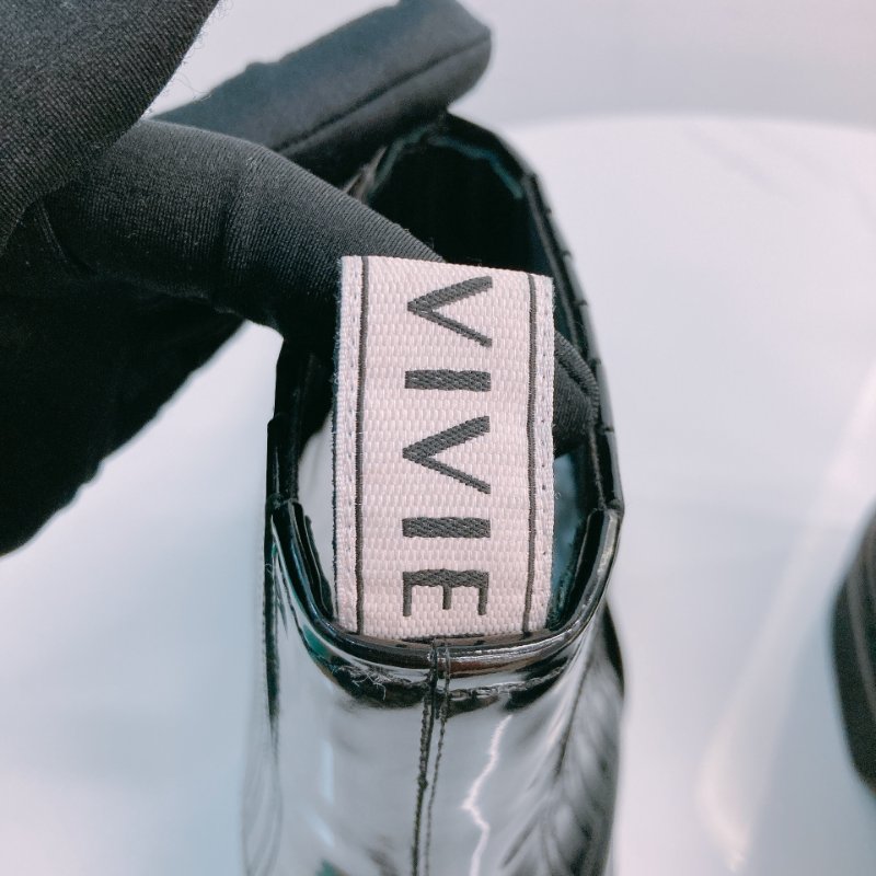 MS0610 Roger Vivier 羅傑 維維亞  皮革 切爾西靴 踝靴 黑色 金扣 Chelsea Viv' Ankle Boot Size 38 Patent Calfskin Black x GHW-14