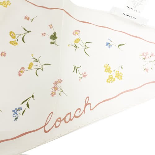 [全新]COACH 經典LOGO花卉100%蠶絲三角絲巾領巾(花卉/米白)-3
