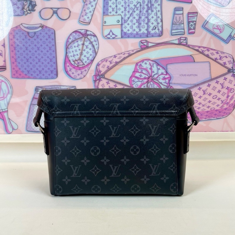 99新LV 路易威登/Louis Vuitton Voyager黑武士邮差包-1