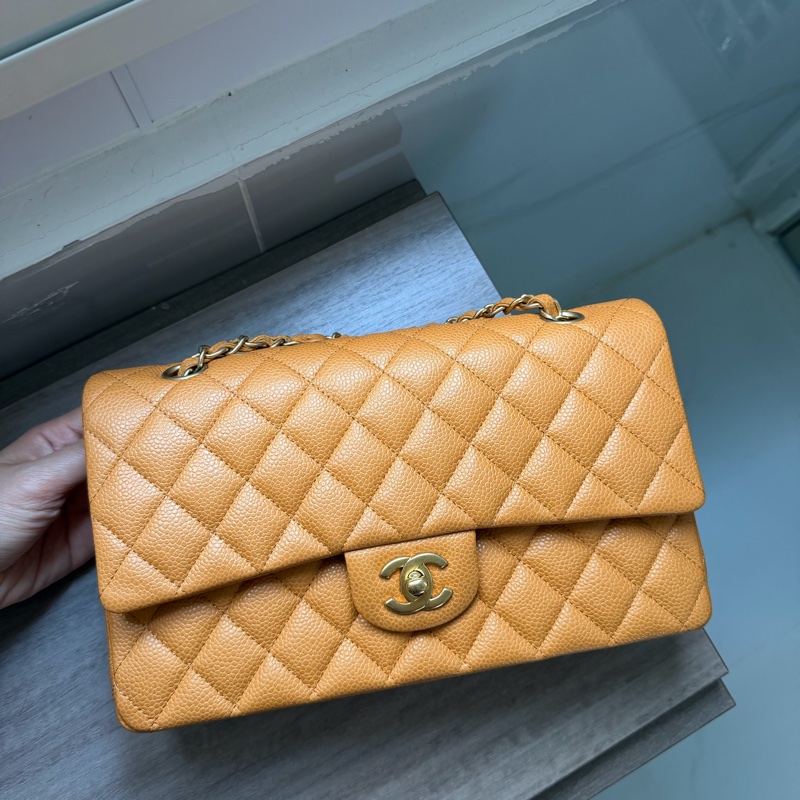 Chanel 香奈兒 Classic Flap Medium 荔枝皮 牛皮 金扣 焦糖色 深米色 中號-2