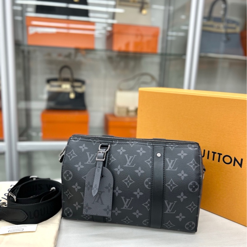 【99新】 LV 黑老花city keepall 27 斜挎包-0