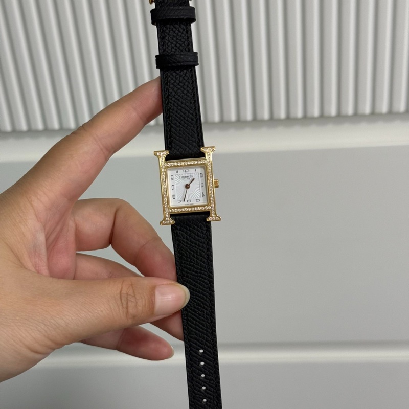 【長期主義✨可以用一輩子❤️】愛馬仕HEURE H系列 女士真皮腕表-11