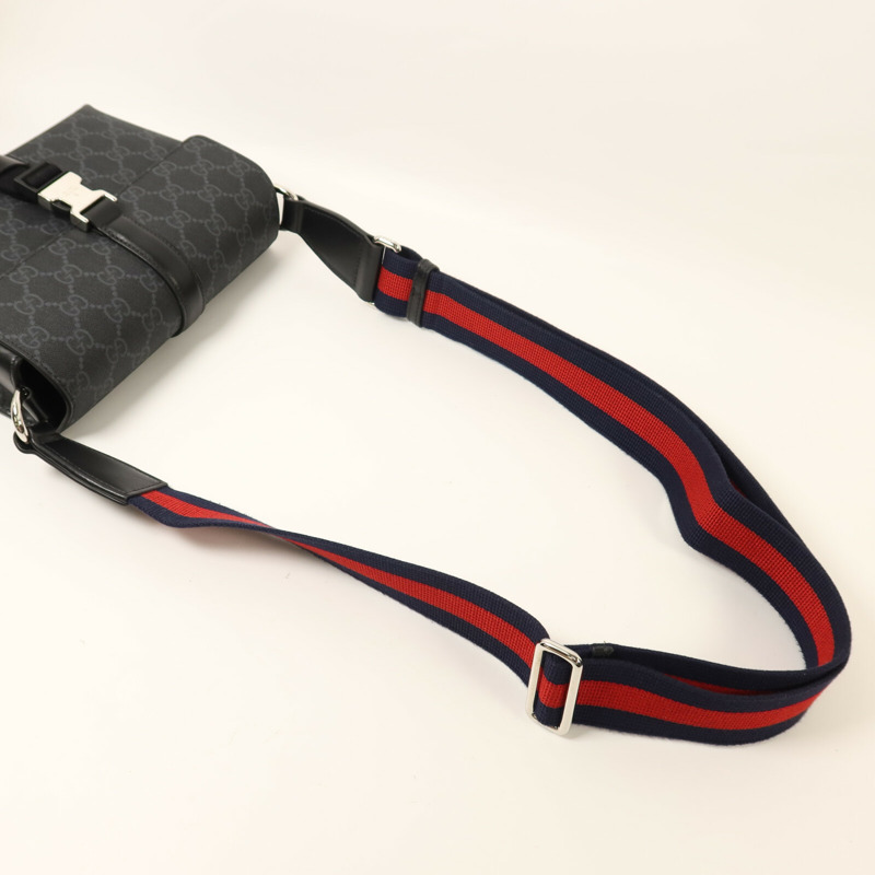 GUCCI 塗層帆布GG Black Mini Bag銀扣肩背袋-7