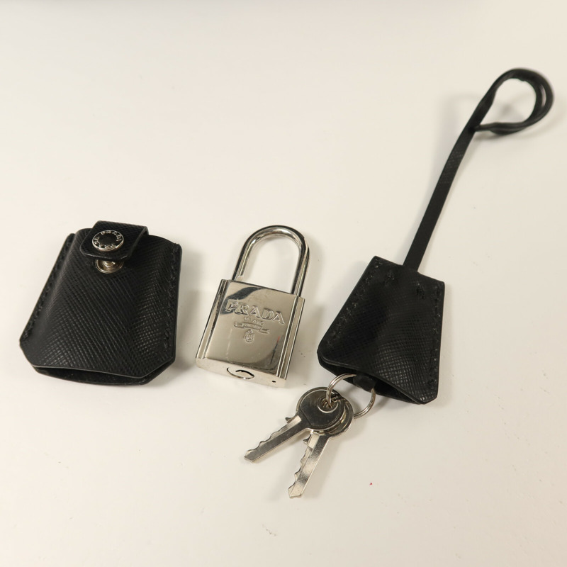 PRADA 尼龍Hand Bag銀扣手挽袋-10