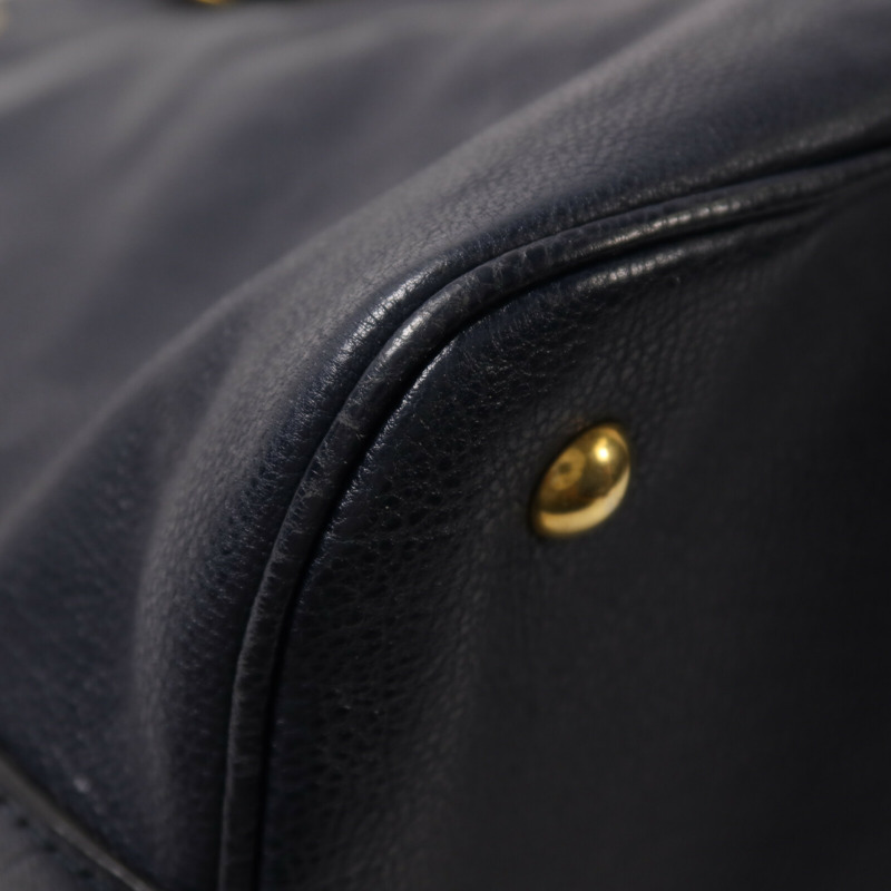 SAINT LAURENT 牛皮皮革Muse金扣手挽袋-12