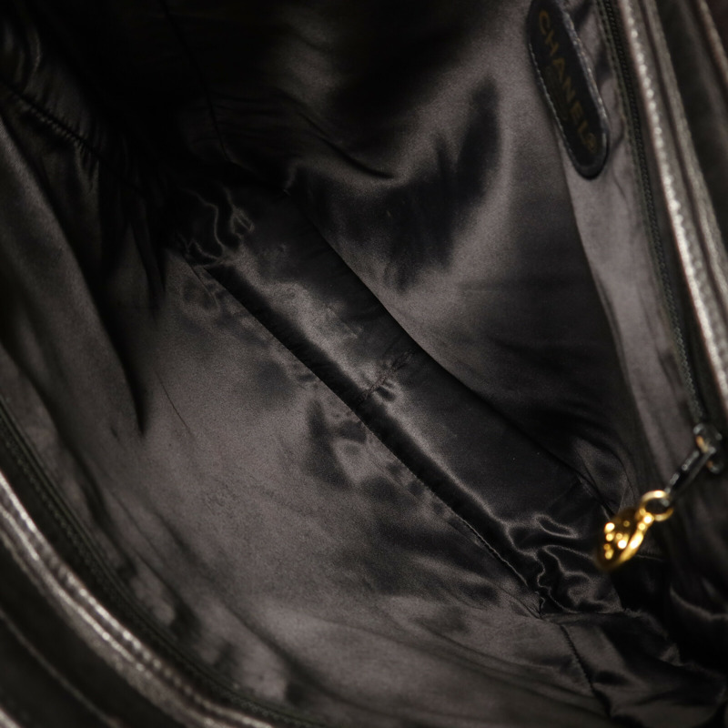 CHANEL 牛皮皮革Shoulder Bag金扣肩背袋-4