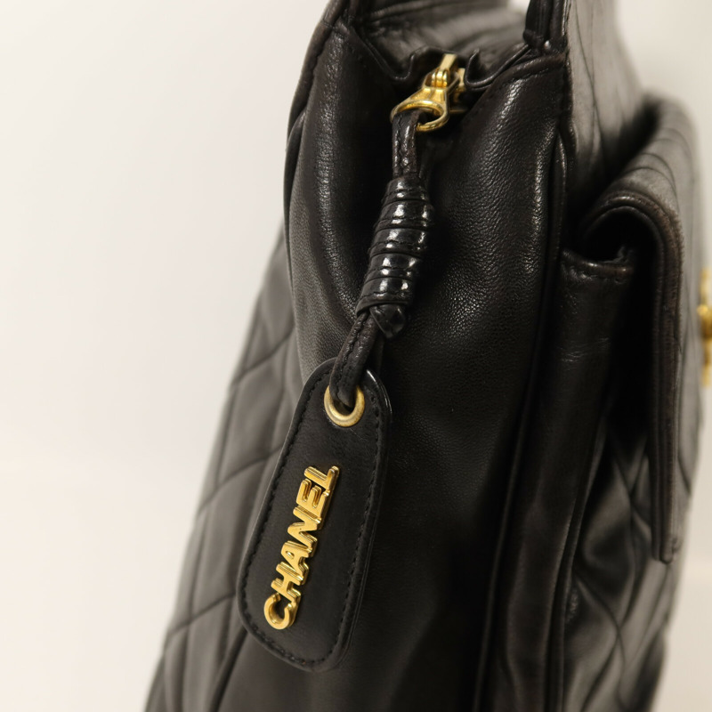 CHANEL 牛皮皮革Shoulder Bag金扣肩背袋-10
