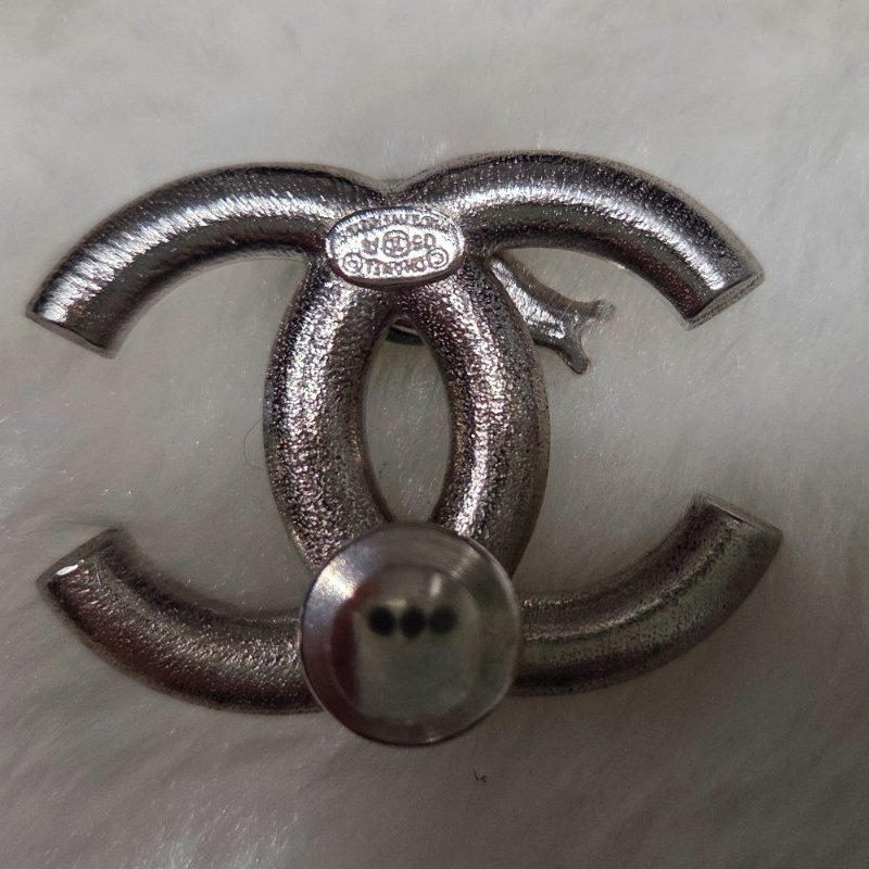 Chanel香奈兒雙C logo蝸牛貝殼琺瑯銀色胸針/ 別針-7