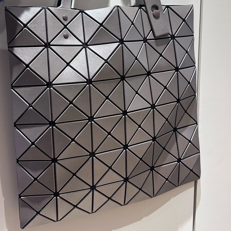 ISSEY MIYAKE 三宅一生 BAOBAO 6x6金屬啞光手提包 銀綜色-5