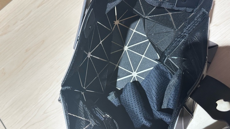 ISSEY MIYAKE 三宅一生 BAOBAO 6x6金屬啞光手提包 銀綜色-13